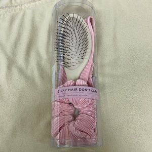 Silky Hair Don’t Care set